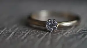 Zásnubní Prsten S Diamantem